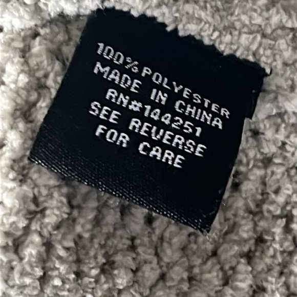 Moon and Madison cowl neck cropped sweater size M - Picture 6 of 10